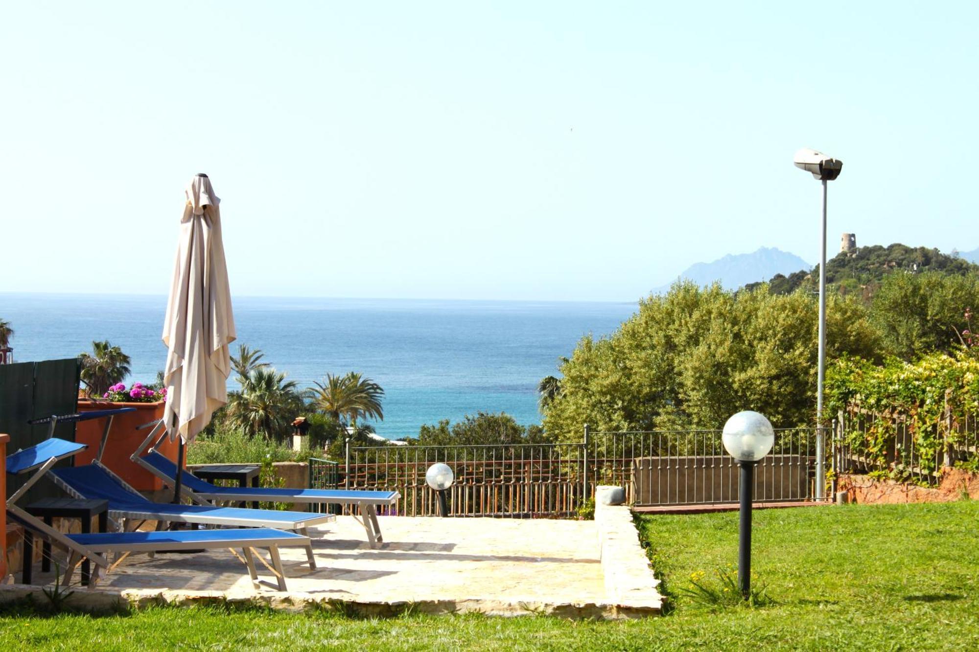 Aparthotel Arbatax Le Terrazze Sul Mare Exterior foto
